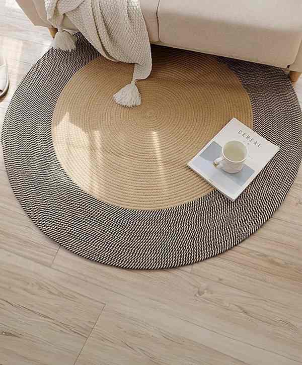 Round Carpets